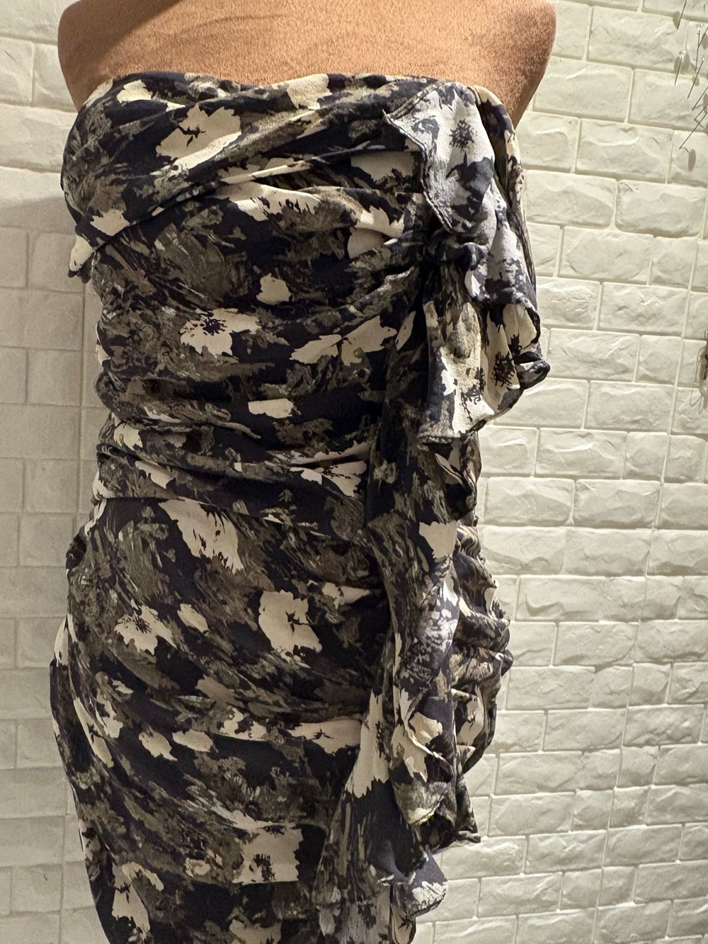 Elizabeth and James Black & Cream Strapless Ruffle Dress - Picture 2 of 10
